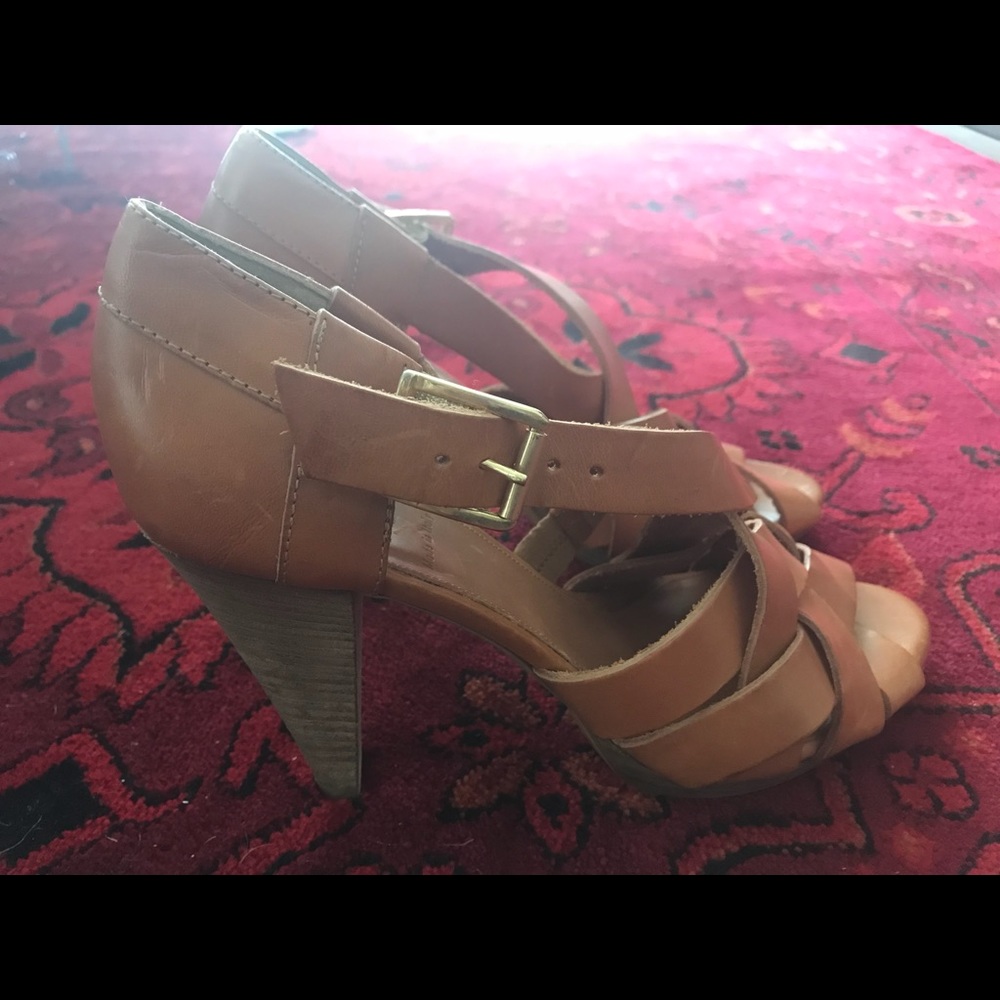 Leather high-heel sandals